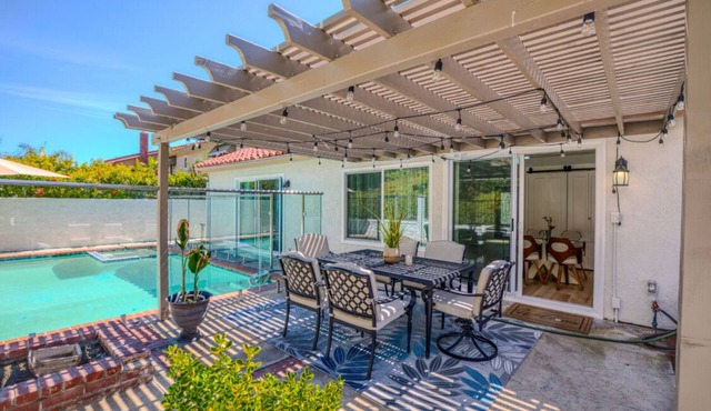 Serene Lake Mission Viejo Pool Home w/h Barbecue-Spaciously Sleeps 12