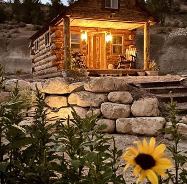 Serene Western Cabin with 23 Private Acres & Stargazing Near Zion National Park, Mount Carmel, Utah