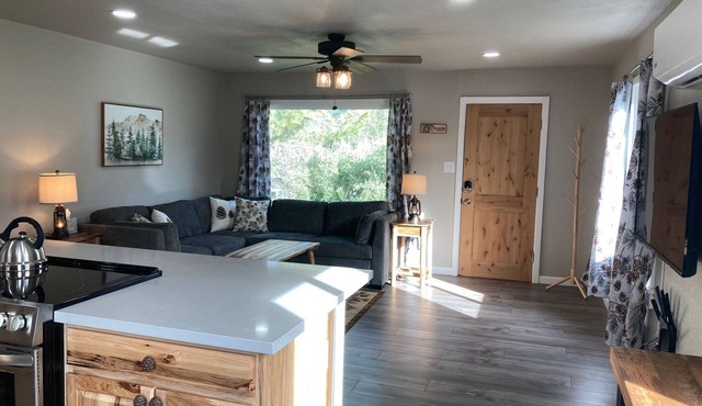 Shared Pool/Arcade Games/Walk to Town/Near Sequoia National Park