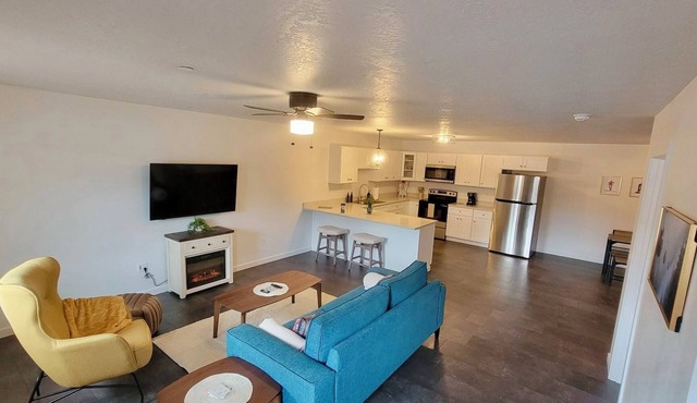 SilverStrike Condos Convenient Comfortable and Affordable. Close to Gondola.