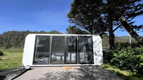Sleek and Modern Glamping Pod in Klamath, Perfect for a Getaway near the Pacific Ocean