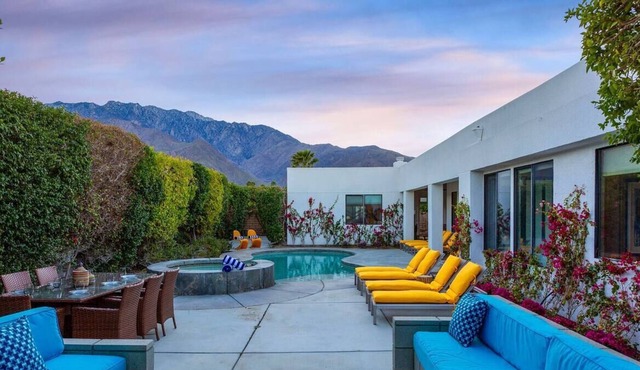 'Some Like It Hot' Stunning 5 BR