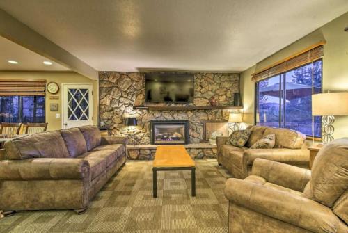 South Tahoe Grandma Family Home Hot Tub and Views