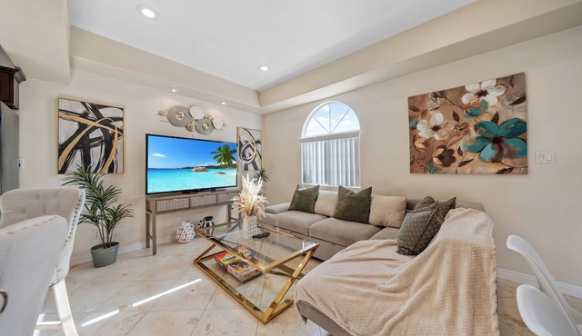 Spacious 4-Bed 3.5-Bath House w Garage, Gated Yard