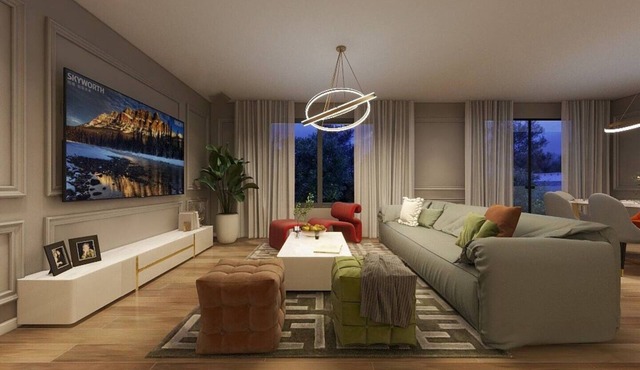 Spacious 5-bedroom villa in vibrant Las Vegas with WiFi, AC