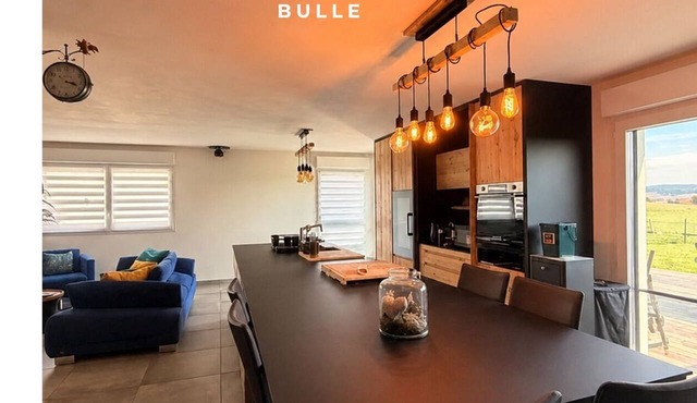 Spacious Accommodation for 6 People Near Switzerland Parking + Wi-Fi in Bulle