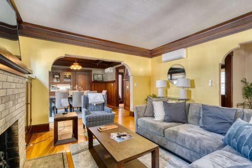 Spacious Group Retreat - 5BR - Sleeps 12