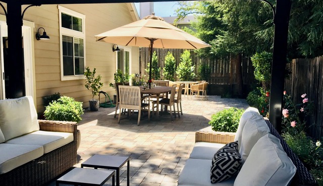 Stylish 2-Bedroom Wine Country Home in Yountville, Napa Valley, Monthly Stay