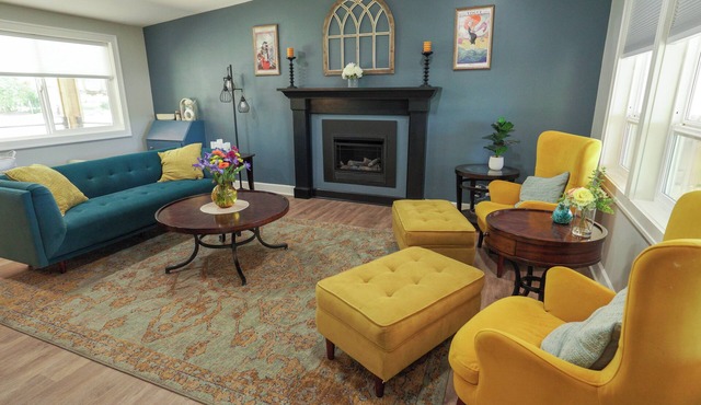 Stylish centrally located 5-bedroom house in enjoyable Cedar City with AC, WiFi