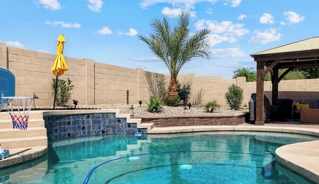 Stylish Pool Home Near Stadium & Dining