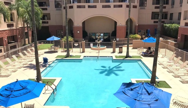Suite with Kitchen + Modern Comfort Near Tucson Botanical Gardens - 1.4 mi