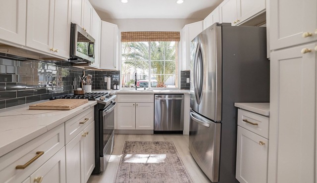 Summerlin getaway with private pool! - 15 minutes from the Strip