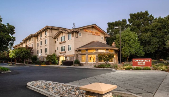 Super Bowl Stay at Town Place Suites Campbell Studio Queen Bed with Kitchen