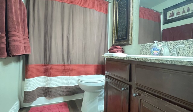 Super Clean and Quiet Luxury Condo on the 2nd Floor