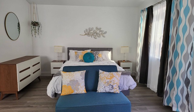 Superb tiny home walking distance to UC Davis Medical Ctr and Shriners Hospital