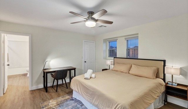 Superhost 5 star 3 Bedroom 2.5 Bathroom Townhouse