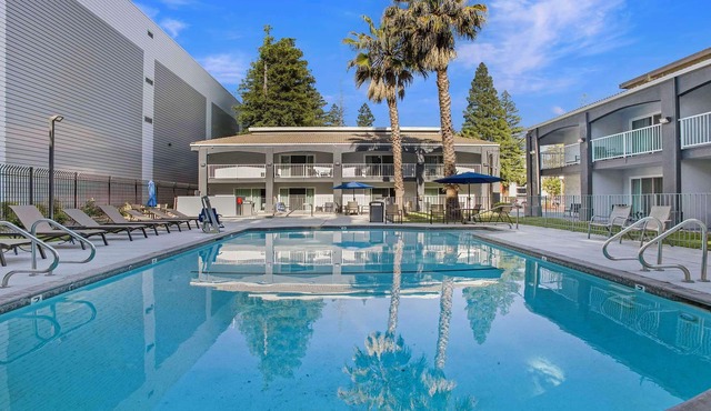 SureStay Plus Hotel by Best Western Sacramento North