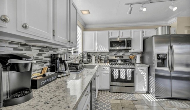 Swim, Play, Cook | Las Vegas Getaway