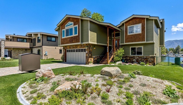 Tahoe Keys Lakefront 5BR 4BA Hot Tub, Billiards