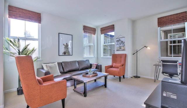 Tasteful San Jose 2BR Townhouse w/Patio, nr Newhall Park, by Blueground