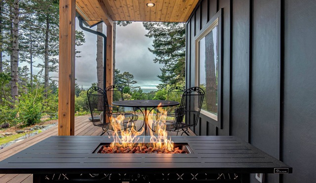 The Getaway Gem, SPA, sleeps 8