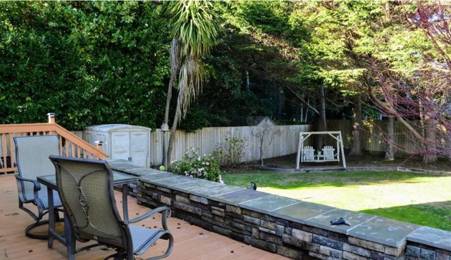 The Getaway House* Close to Town& Family Friendly*