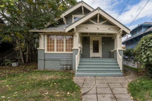 The Kingpost by Stay Portland - Richmond