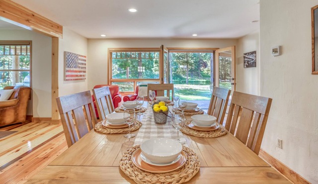 The Settle Inn Riverfront Retreat
