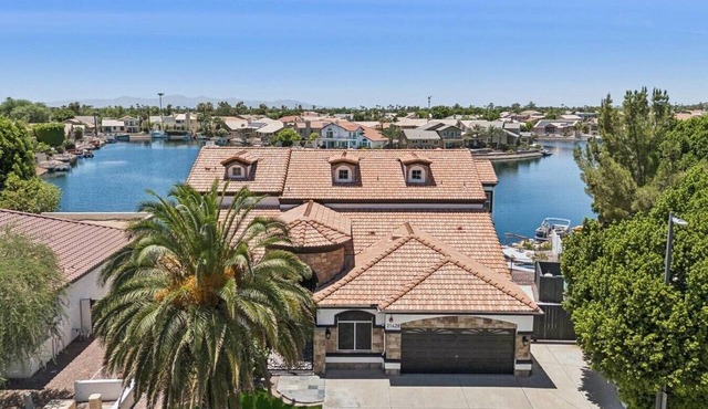 The Waterfront Manor