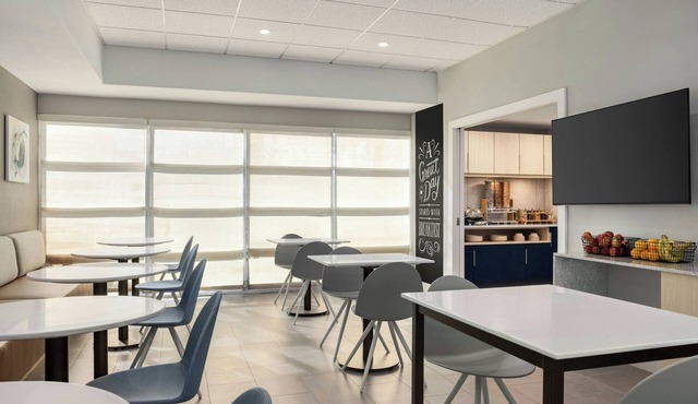 TownePlace Suites By Marriott Anaheim Maingate Near Angel Stadium