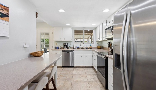 Tranquil Sun City West Stay | Bright 2BR Home w/Communal Pool