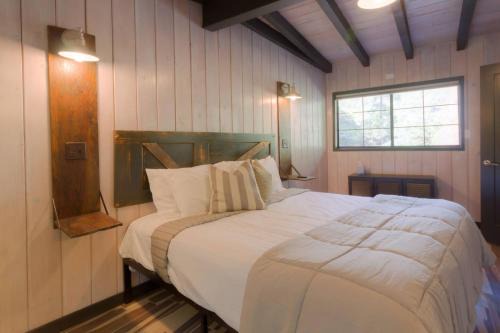 Unit 4 - Slide Rock Lodge
