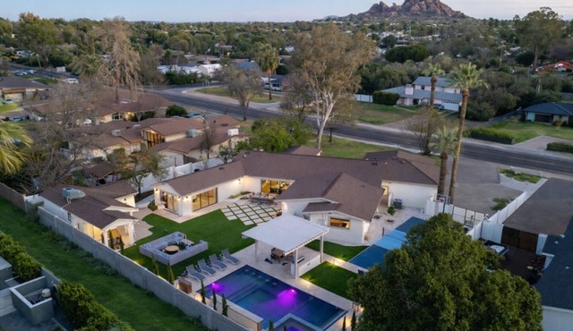 Villa Toscana Scottsdale - Resort Pool Pickleball Escalade