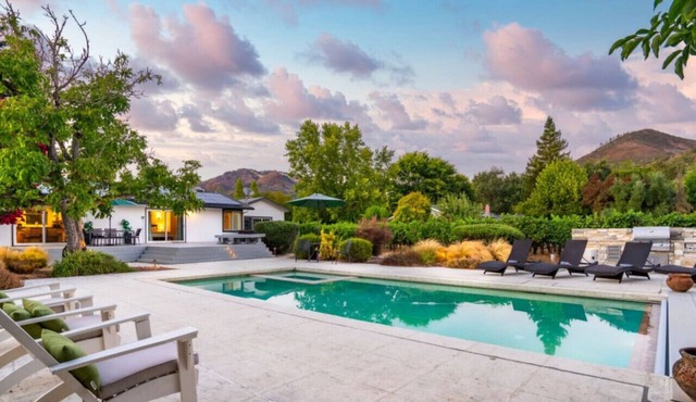 Vina Vista - 5 BD with Pool, Hot Tub and Close to Wineries