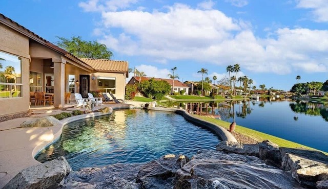 Waterfront in Ocotillo, 4BR, 2BA, Heated Pool