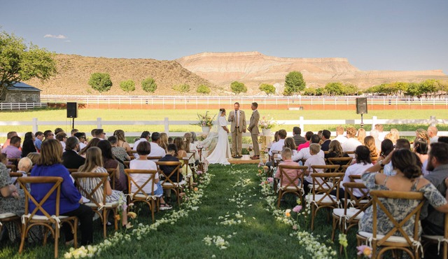 Wedding Venue~Family reunions~Pool~Views~This Desert Mansion sleeps 46
