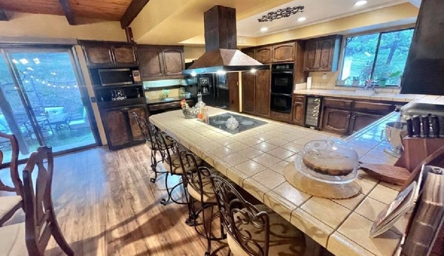Welcome to the Beautiful Rancho Vista Vineyard!