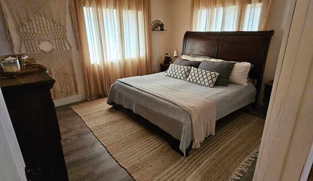 Where nostalgia meets a good night’s sleep, your router 66 trip starts here!