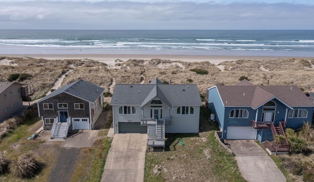 Xanadune - Oceanfront with direct beach access