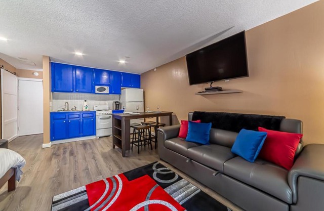 #520-Charming Studio in the Heart of Mammoth