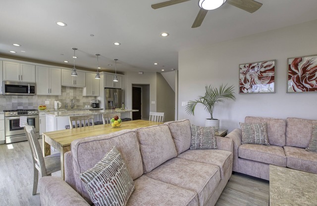 Casa Alina: 3 bedroom home steps from beach and golf course