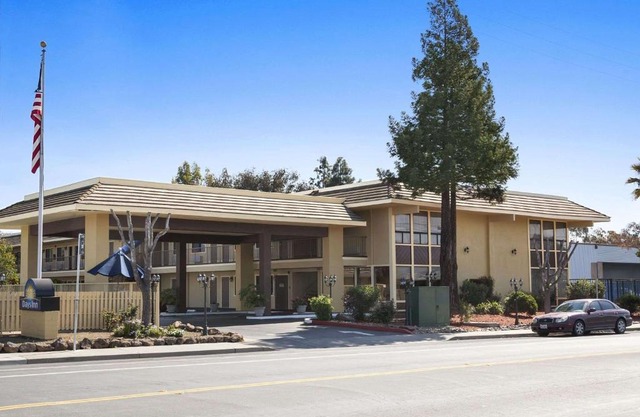 Days Inn 