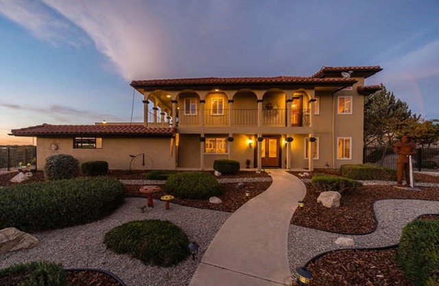 High Ridge Manor