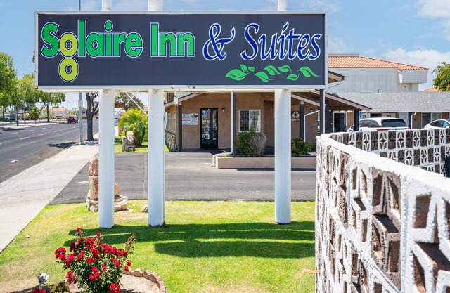 Solaire Inn & Suites