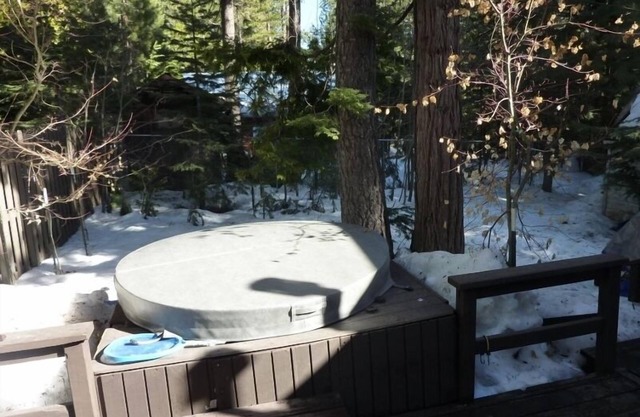Tahoe Park Cottage 
