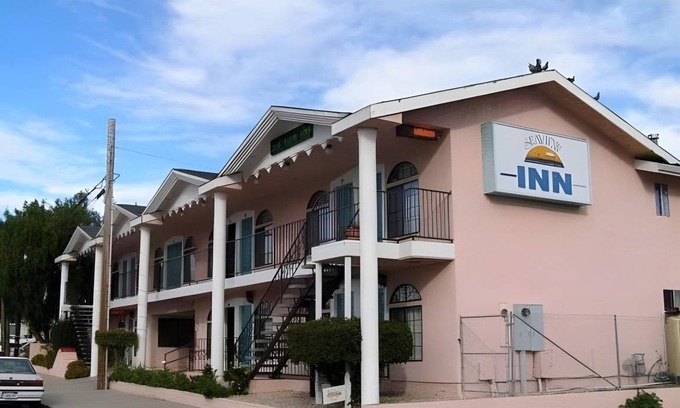 Grover Beach Hotel | 18 m² Motel ∙ 5 guests
