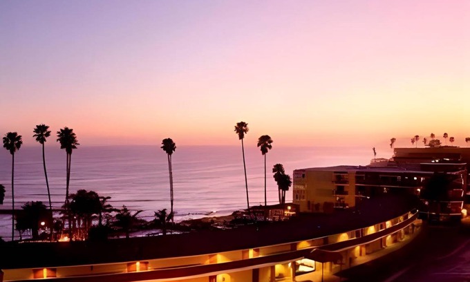 Motel District Hotel | 28 m² Hotel ∙ 127 guests