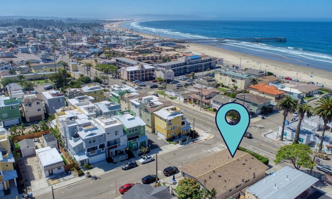 Downtown House | 331 San Luis Avenue: 2 BR, 1 BA Duplex in Pismo Beach, Sleeps 4