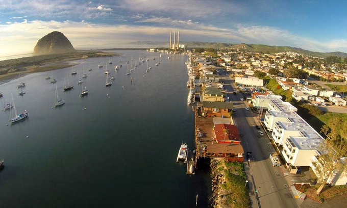 Morro Bay Hotel | 456 Embarcadero Inn & Suites