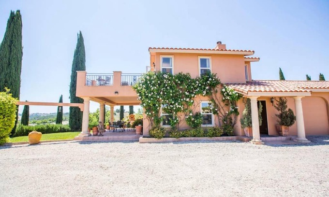Templeton House | Aterno Vineyard, Guest House